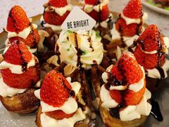 草莓忌廉华夫饼-BE BRIGHT KITCHEN(正佳广场店)