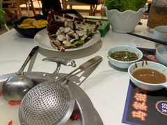 -马家斑.鲜鱼火锅(松湖万科店)