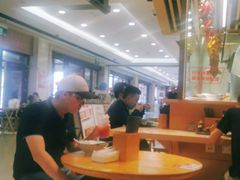 大堂-狮头牌卤味研究所·卤味饭(花城汇南区店)