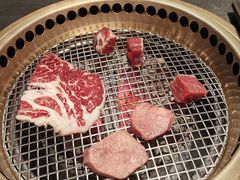 -铭牛烧肉·和牛海鲜自助(高新月牙湖店)