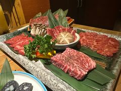 -炼火烤肉店