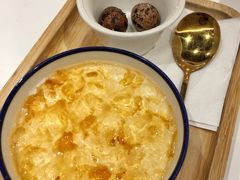 桃胶双皮奶-炖物24章·顺时轻养茶(杭州大厦店)