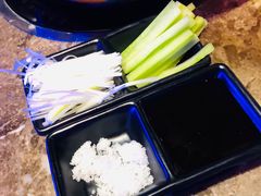 -三人行骨头王火锅(长寿店)