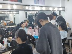 -吉田美学化妆美甲摄影培训(宁波校区)