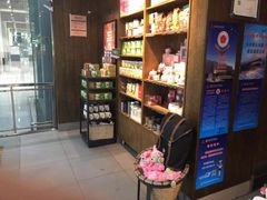 零售区-星巴克(西安机场1店T3到达店)