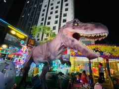 -新田360广场(上海华侨城店)