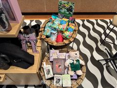 -星巴克臻选(莘庄仲盛店)