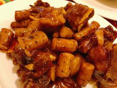 生㸆排骨-闯关东东北农家菜(崂山石老人店)