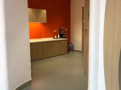 -小门牙好性格托育(北外滩中心)