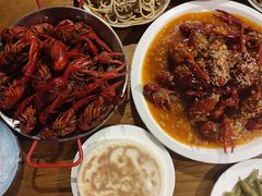 -李双猪·小龙虾·烧烤·羊肉煲(乐山店)