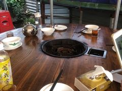 大堂-大眼强五杯鹅·桑拿鸡煲