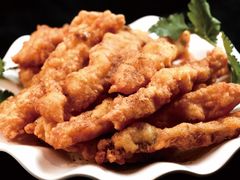 现炸酥肉-麻辣牛肉小吃