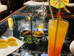 -三亚湾海居铂尔曼度假酒店