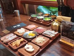 -银米·云南传统过桥米线(双廊黑金冠店)