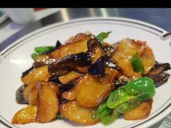 -雪乡人家东北菜·铁锅炖一切(高斯路店)