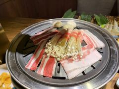 -明洞阿姨·韩式酱蟹烤肉·创意料理(三元桥店)