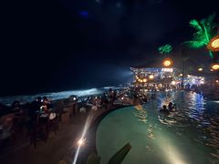 -FINNS Beach Club