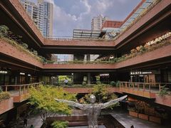 -瑞虹新天地月亮湾