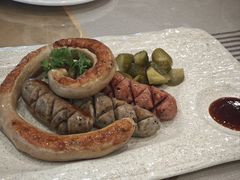 -汽车博物馆主题餐厅
