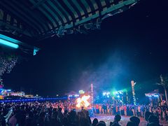 -北戴河碧螺塔海上酒吧公园