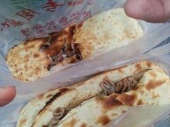 熏肥肠鞋底火烧-宝光熏肉鞋底火烧(新街口店)
