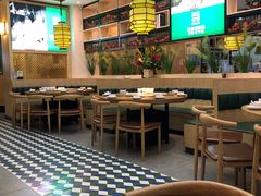 大堂-湘当有饭剁椒鱼头(昆山招商花园城店)