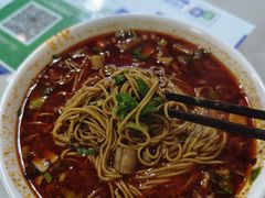 -崇州余荞面(落虹桥店)