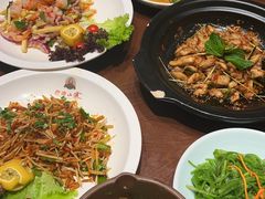 -老滇山寨•云南特色菜•地方菜•民族风情歌舞表演(世纪金源店)