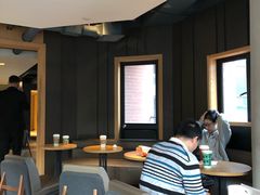 大堂-星巴克(红房子店)