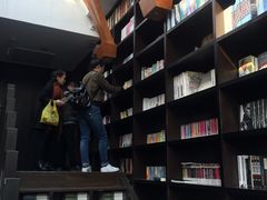 -钟书阁(松江泰晤士小镇店)