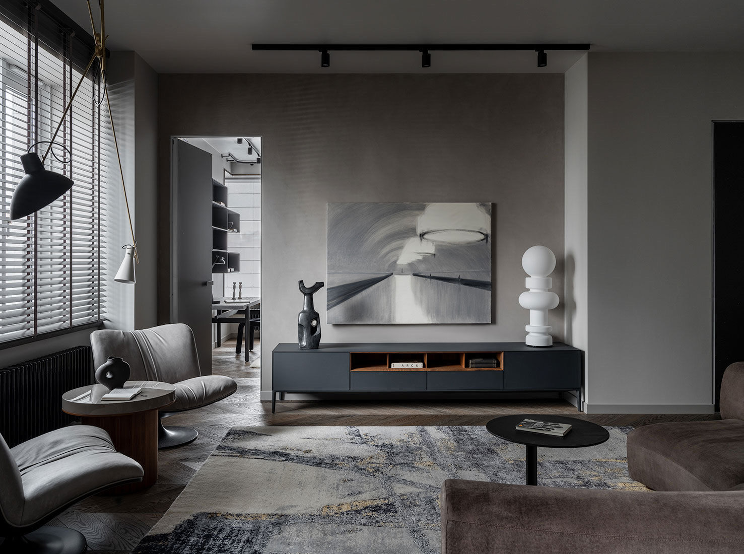 灰色调的家庭公寓