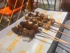 -威记烧嘢·南宁烧烤·超级生牛(绿地店)