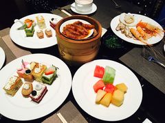 -大中华希尔顿酒店-念自助餐·嗨啤·小龙虾