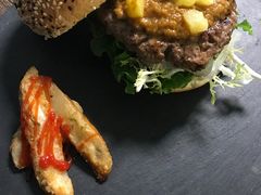 -HIGH FIVE哈福手工汉堡(桂林路店)