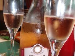 俄罗斯迷利玫瑰红起泡葡萄酒-老井俄式餐厅