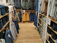 -优衣库(东莞汇一城店)