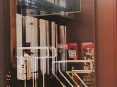 -TZ House音乐现场(来福士中心店)