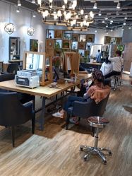 -Mentor Hair Salon