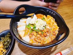 嘶哈粉-桂在香知桂林米粉(红博中央公园店)