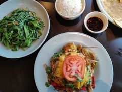 -大头虾越式风味餐厅(光明广场店)