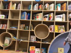 -小门牙好性格托育(北外滩中心)