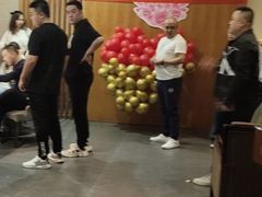 等位区-天下春花园酒店(大东店)