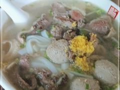 -潮镇老尾牛杂(环城西路店)