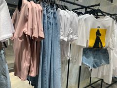 -URBAN REVIVO(上海中庚漫游城店)