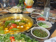 -顶顶汤火牛排火锅·经典铜锅涮肉