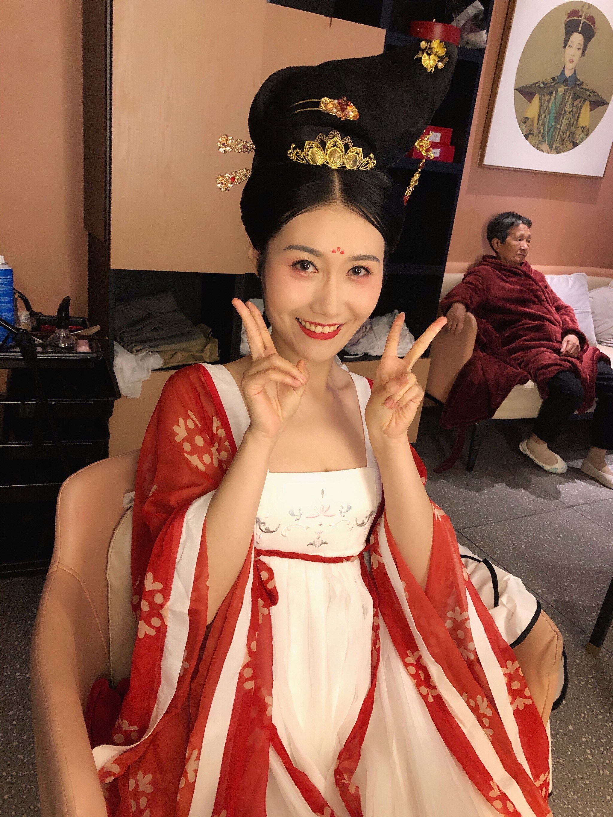 第一次拍古装,选的经常看到广告的盘子,也