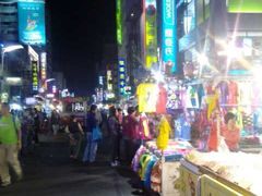-六合夜市