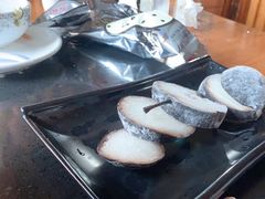 -果松木炭酸菜铜火锅·外婆参鸡汤