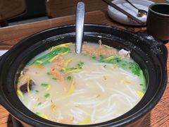云南过桥米线-云海肴·汽锅鸡·云南菜(高德置地店)