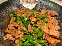 -费大厨辣椒炒肉(高铁吾悦广场店)